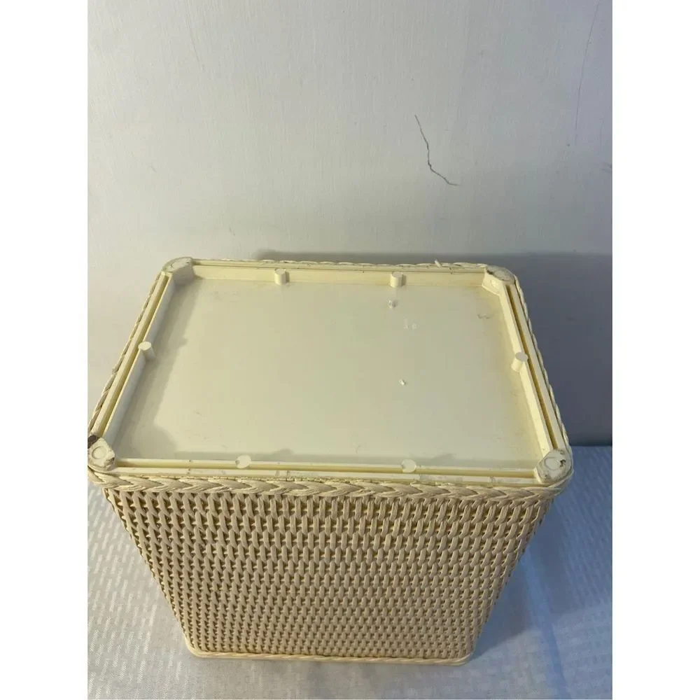Faux‎ wicker bathroom trash can cream color 10x7x12